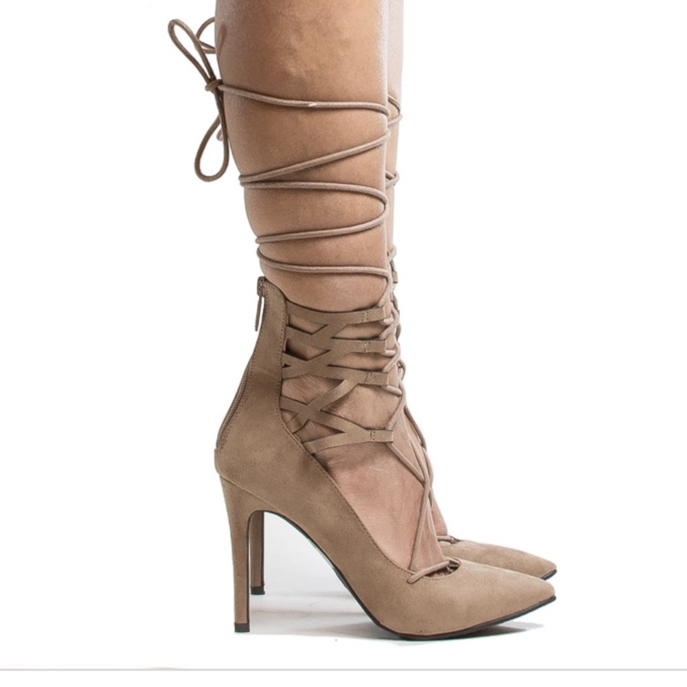 Breckelles Lace up Heels | MAKE ME AN OFFER 🤗